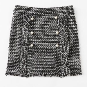 Black and white ruffle pearl mini tweed skirt